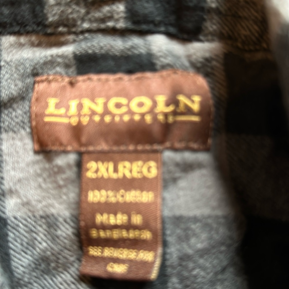 Men’s longsleeved two extra large Lincoln outfitters flannel
